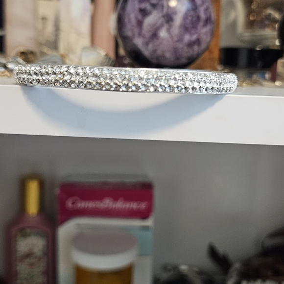 Hinged rhinestone bracelet - Picture 4 of 4